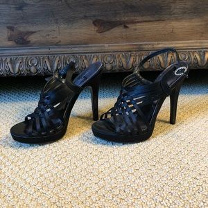 Chinese laundry interwoven straps heel sandal 👡